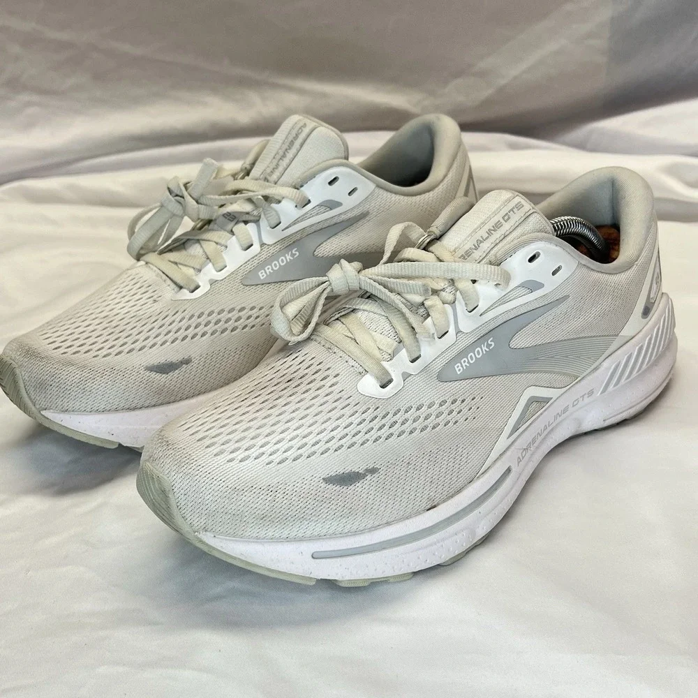 Brooks Adrenaline GTS 23 Women's Size 12 B (Medium) Running Shoes White Gray‎